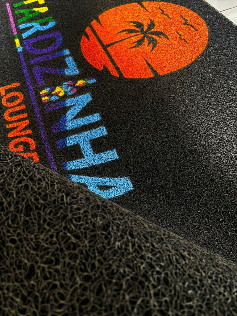 personalização em seus tapetes em vinil 